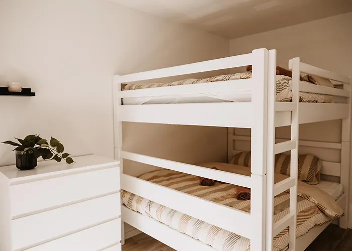 Centre Bayview + Free Parking Apartment Ostend