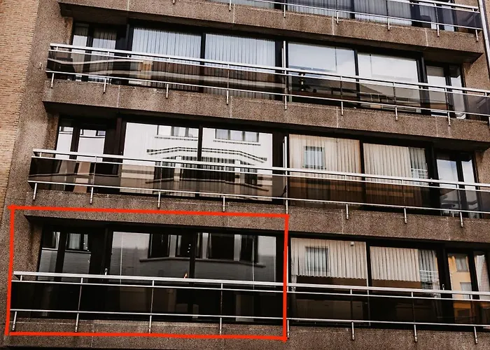 Centre Bayview + Free Parking