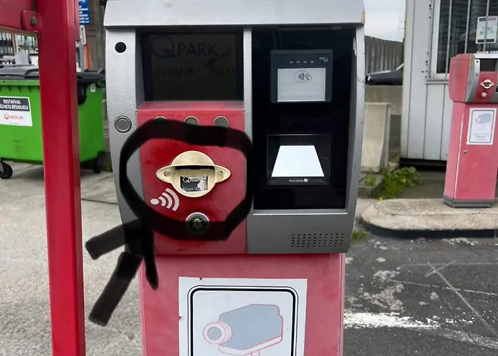 Centre Bayview + Free Parking *